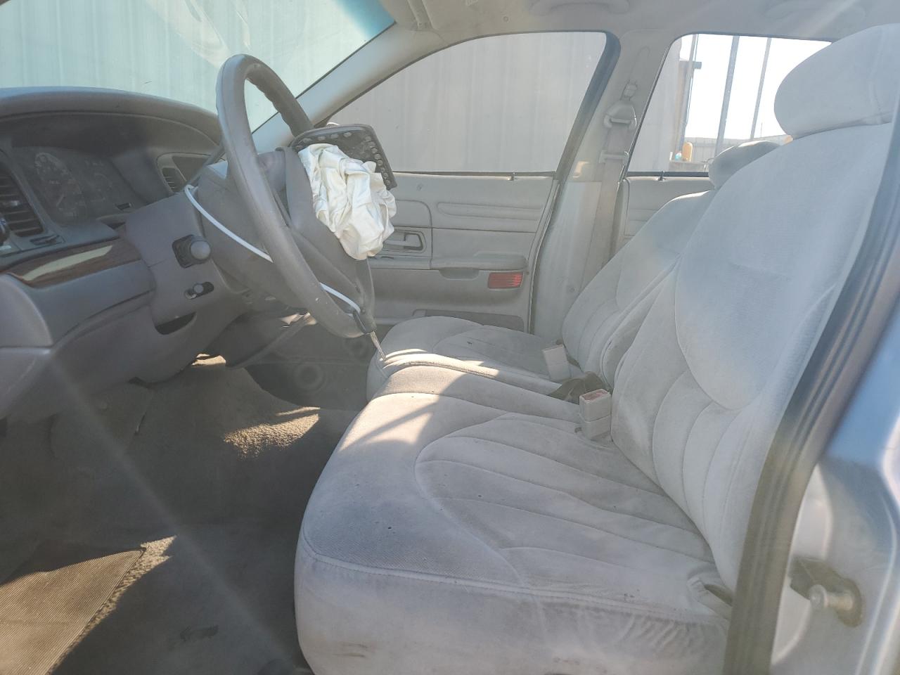 2001 Ford Crown Victoria VIN: 2FAFP73W01X201064 Lot: 87229035