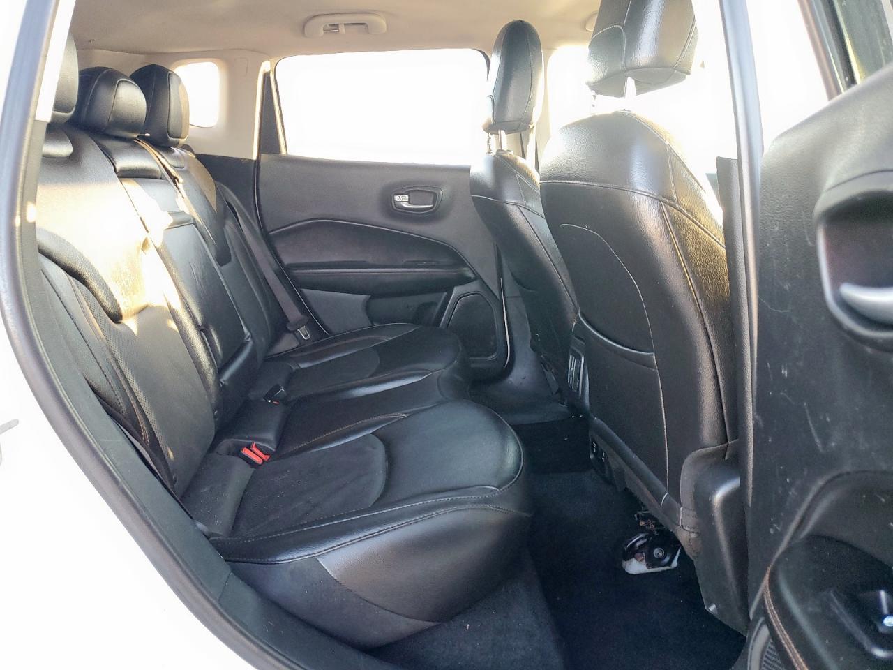 2019 Jeep Compass Limited VIN: 3C4NJCCB4KT725835 Lot: 90801175