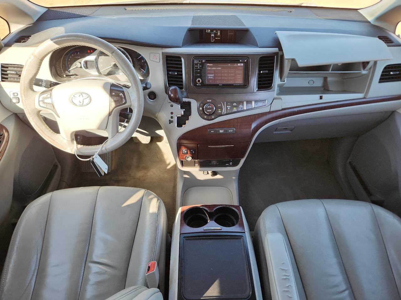 2014 Toyota Sienna Xle VIN: 5TDYK3DC8ES520017 Lot: 82762735