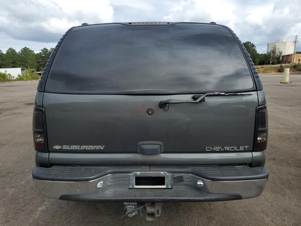 2002 Chevrolet Suburban C1500 VIN: 3GNEC16Z02G255908 Lot: 82261495