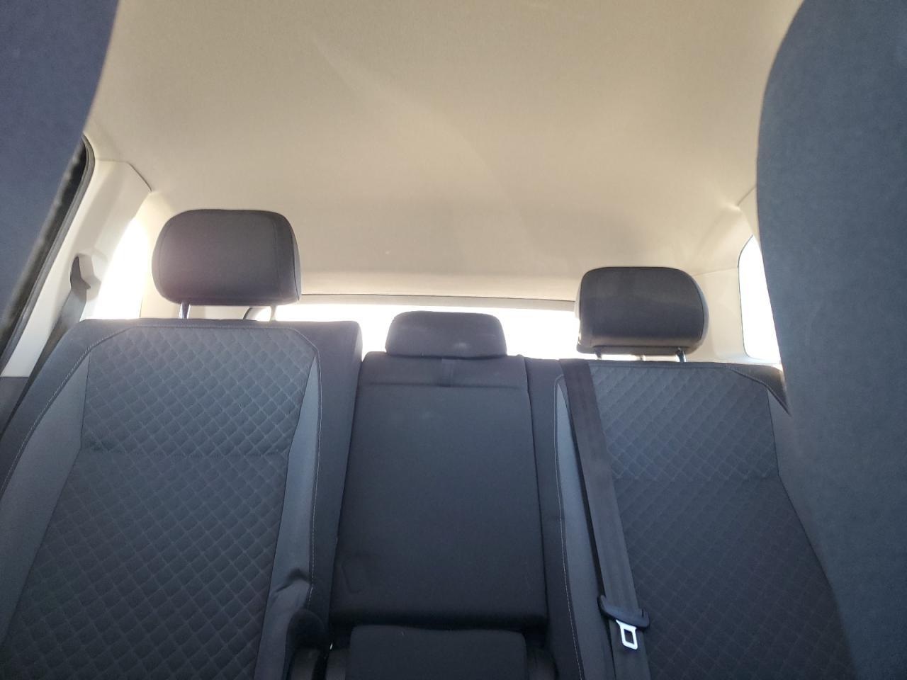 2018 Volkswagen Tiguan S VIN: 3VV0B7AX2JM061784 Lot: 84416415