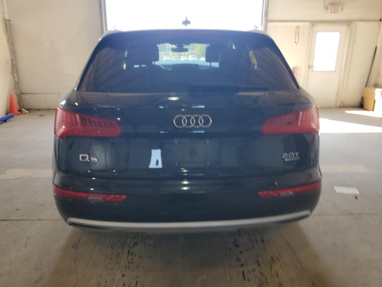 2018 Audi Q5 Premium VIN: WA1ANAFY3J2001779 Lot: 81979145