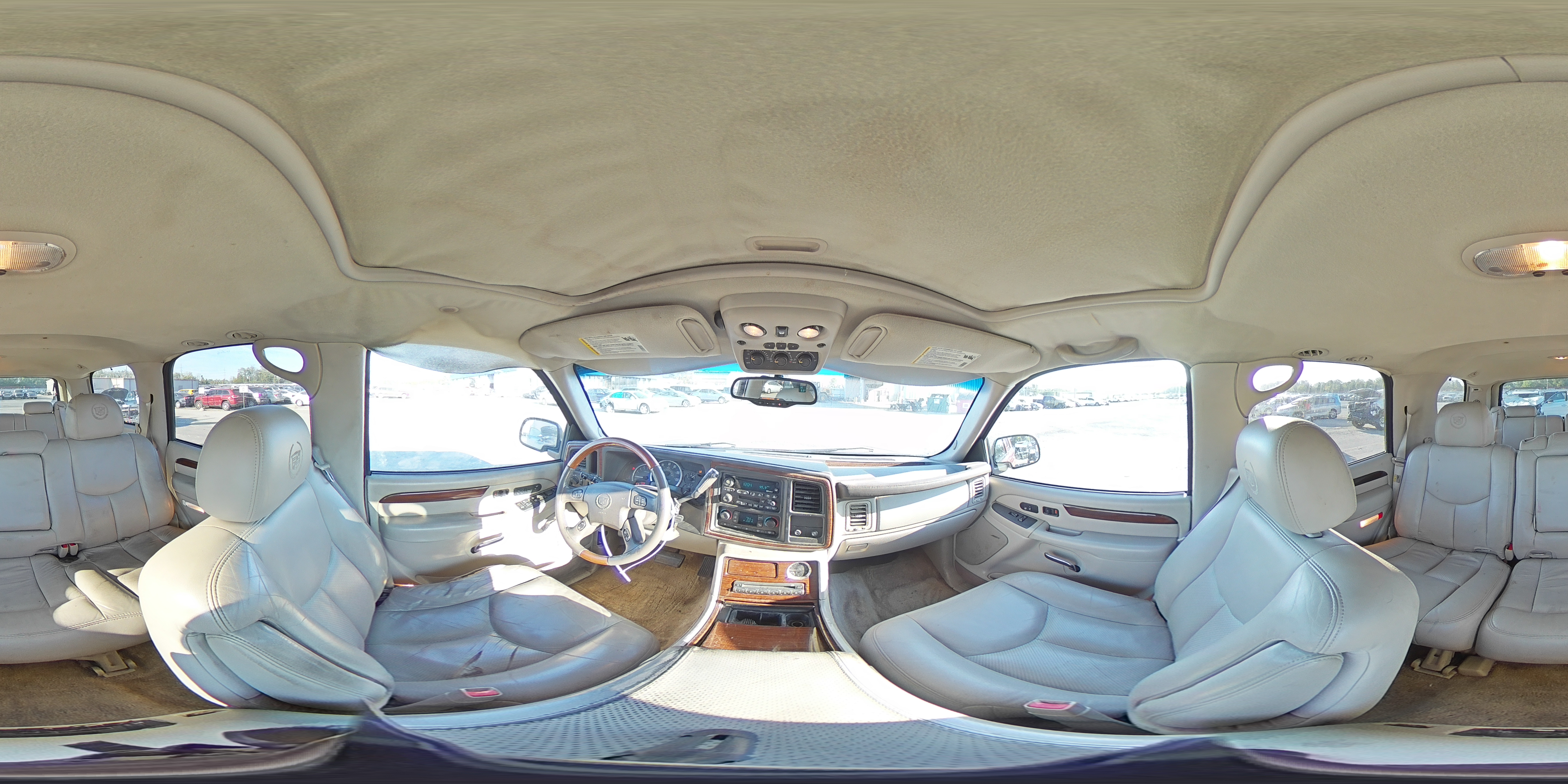 2003 Cadillac Escalade Luxury VIN: 1GYEK63N73R268645 Lot: 81919435