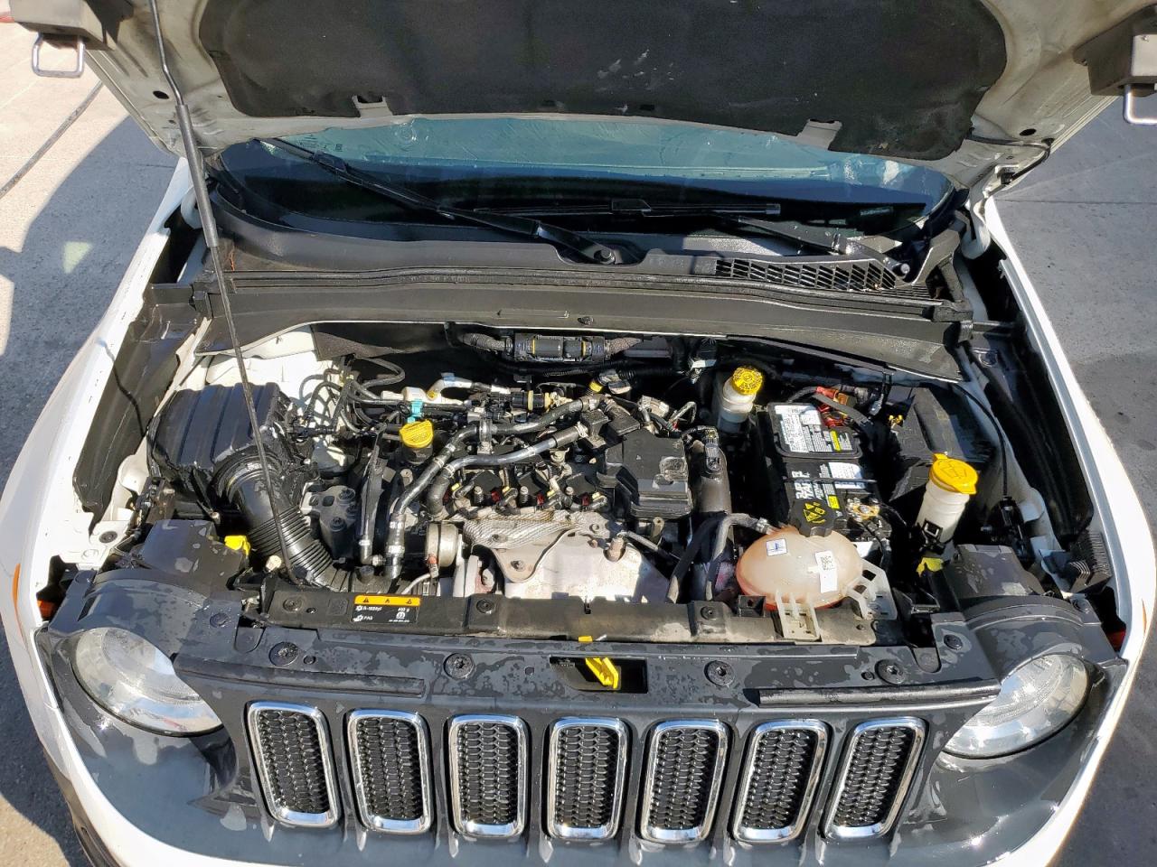 2015 Jeep Renegade Latitude VIN: ZACCJABH7FPC09483 Lot: 85129565