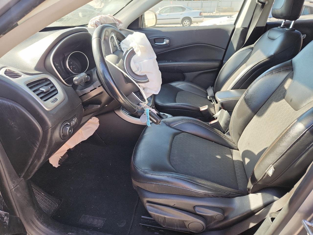 2018 Jeep Compass Latitude VIN: 3C4NJCBB5JT293319 Lot: 86712045