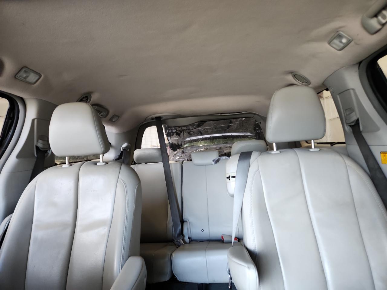 2013 Toyota Sienna Xle VIN: 5TDYK3DC3DS301481 Lot: 84964545