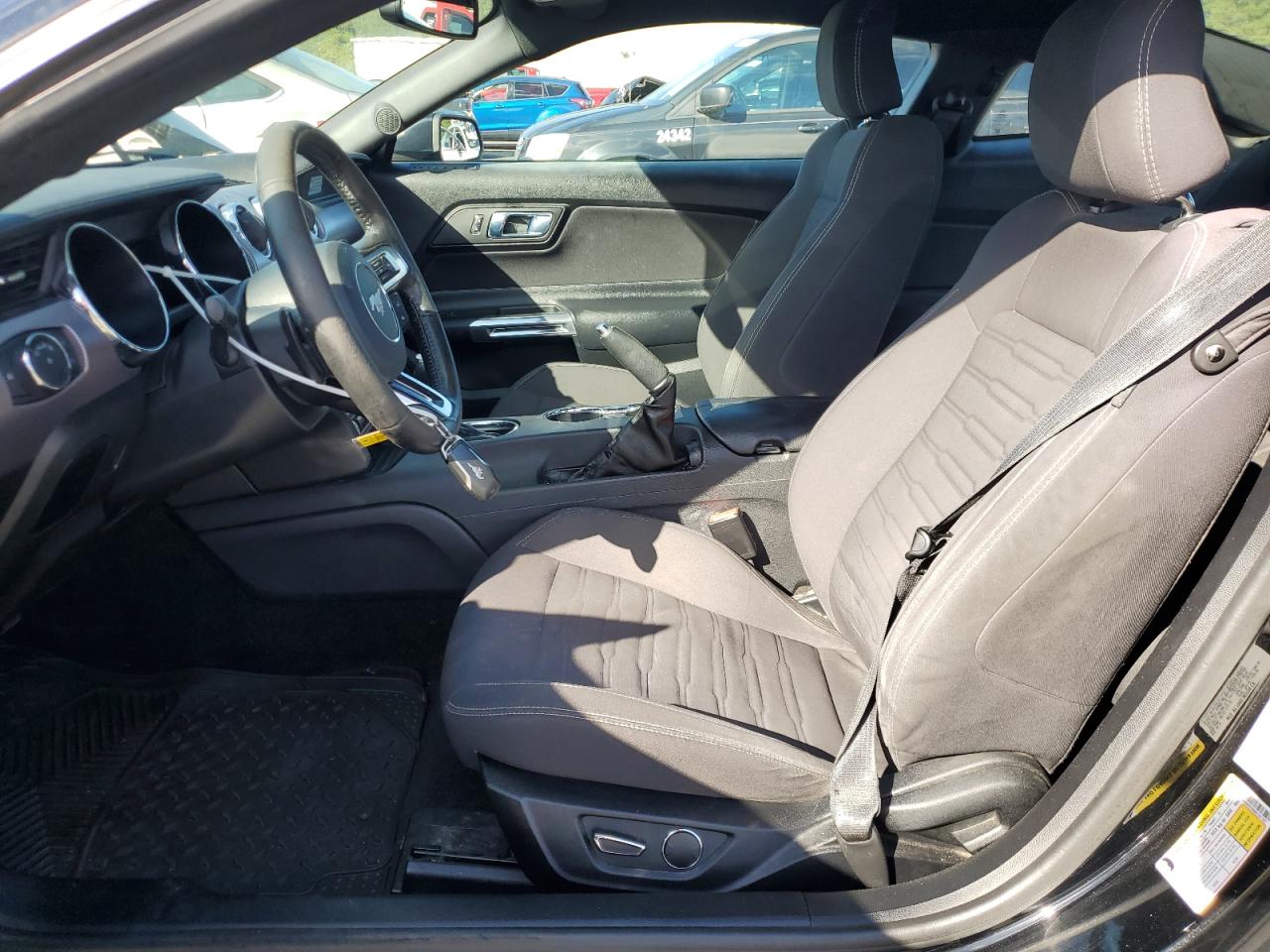 2017 Ford Mustang VIN: 1FA6P8TH8H5201767 Lot: 80384695