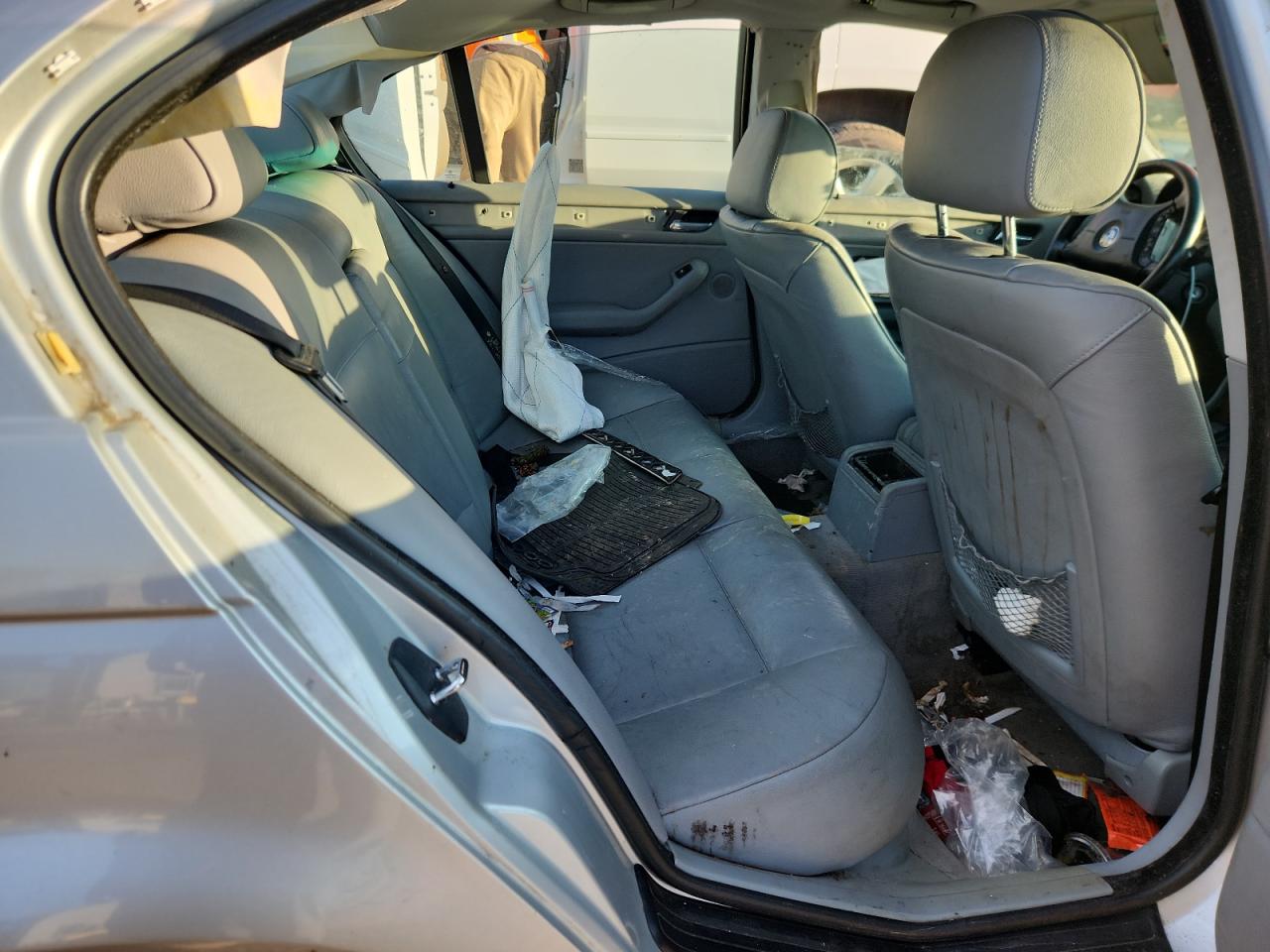 2002 BMW 325 I VIN: WBAET37462NG76921 Lot: 93191325