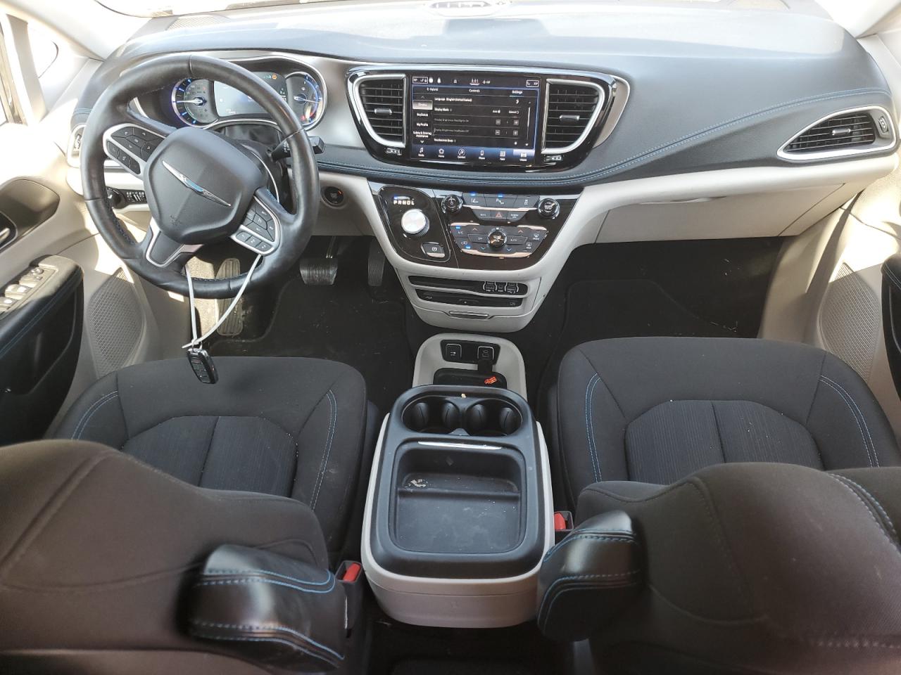 2021 Chrysler Pacifica Hybrid Touring VIN: 2C4RC1R73MR513940 Lot: 84914595