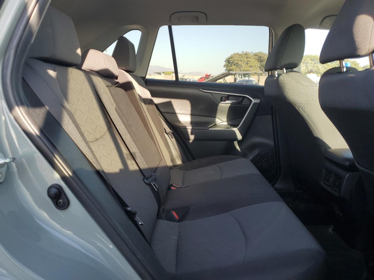 2020 Toyota Rav4 Xle VIN: 2T3W1RFV3LW080067 Lot: 85522845