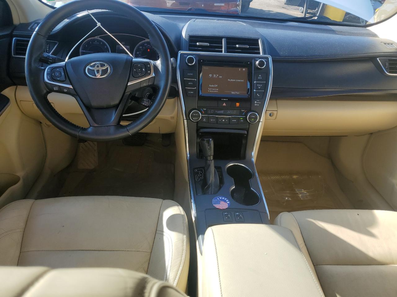 2016 Toyota Camry Le VIN: 4T4BF1FK9GR544930 Lot: 82295895