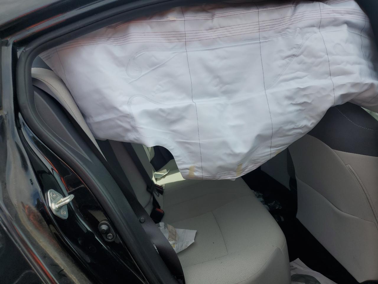 2020 Toyota Corolla Le VIN: 5YFEPRAE3LP073471 Lot: 85152905