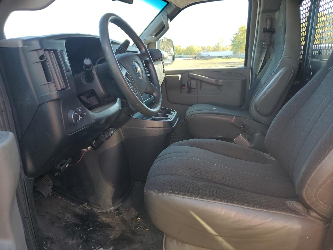 2018 Chevrolet Express G2500 VIN: 1GCWGAFG6J1908660 Lot: 85505715