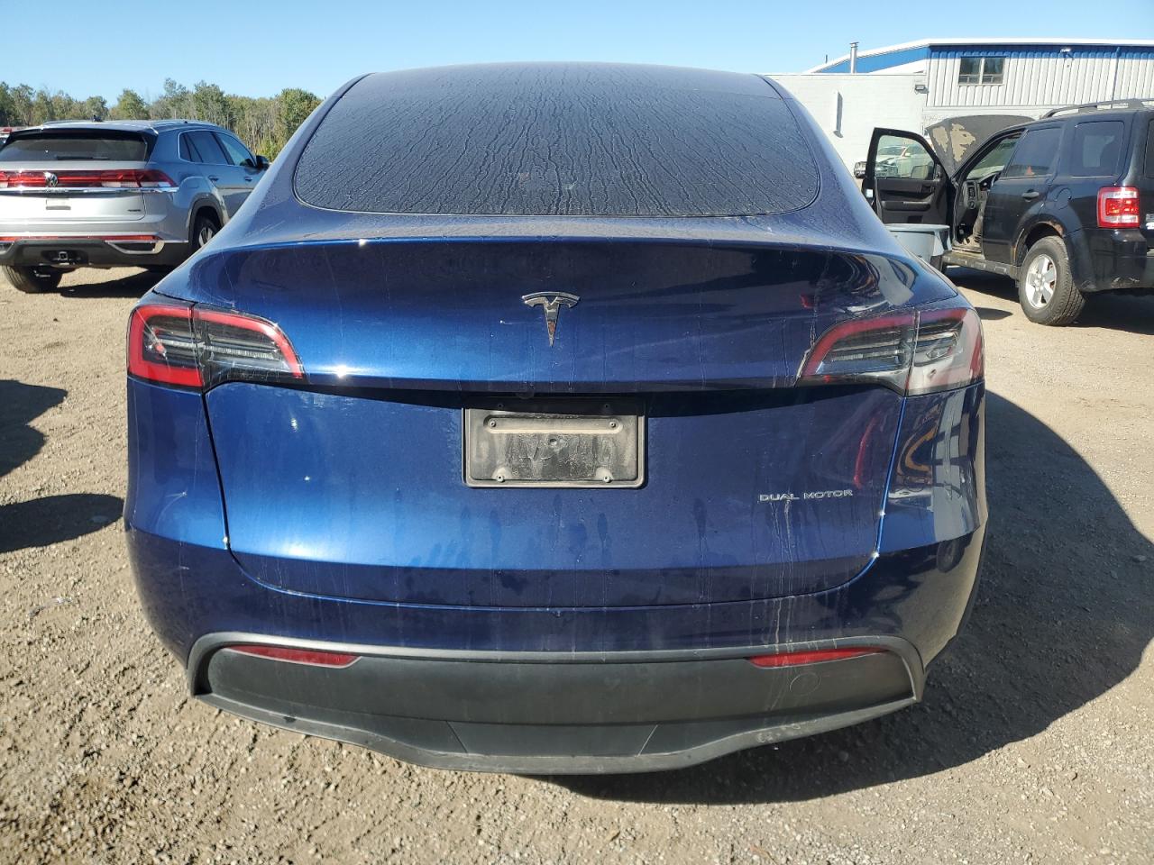 2024 Tesla Model Y VIN: 7SAYGAEEXRF995297 Lot: 85151935