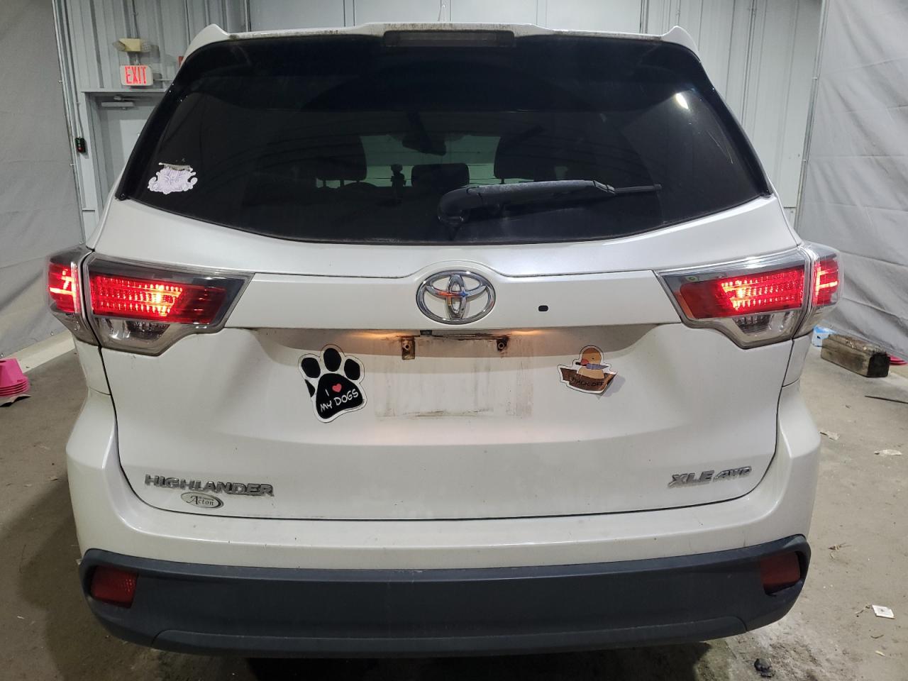 2016 Toyota Highlander Xle VIN: 5TDJKRFH3GS246628 Lot: 89883535