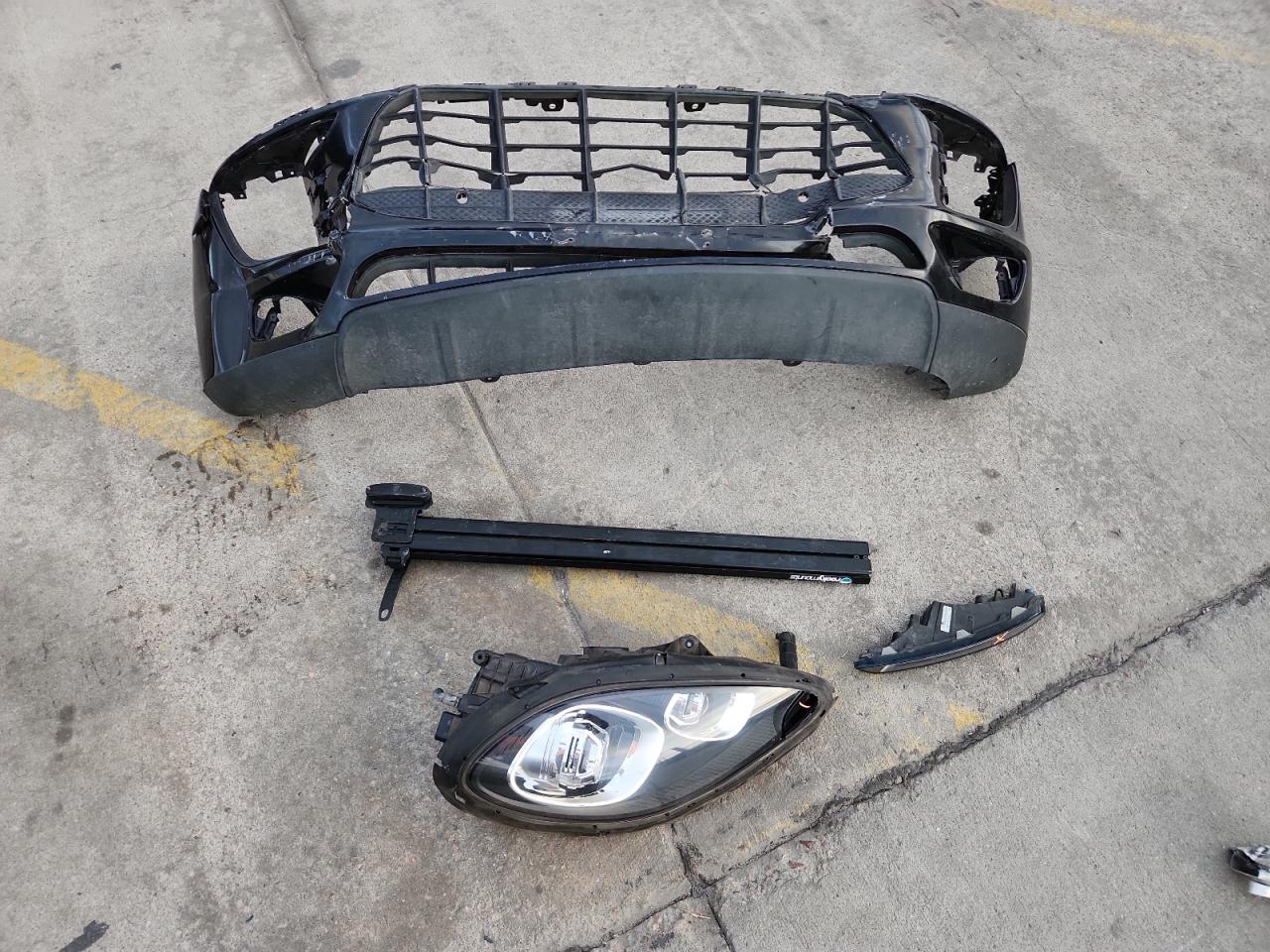 2017 Porsche Macan S VIN: WP1AB2A50HLB11922 Lot: 86151135