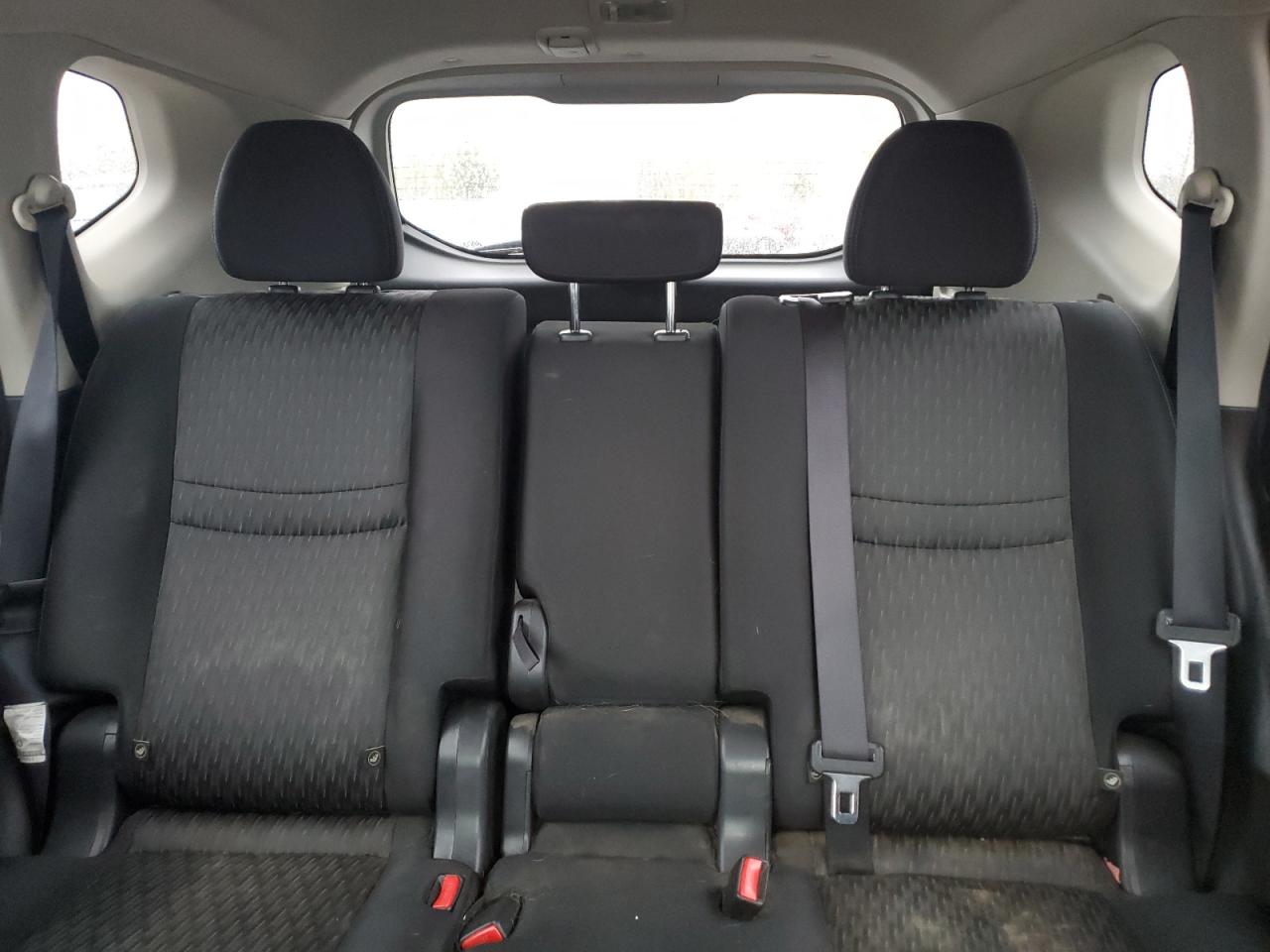 2017 Nissan Rogue S VIN: JN8AT2MV7HW261894 Lot: 85844495