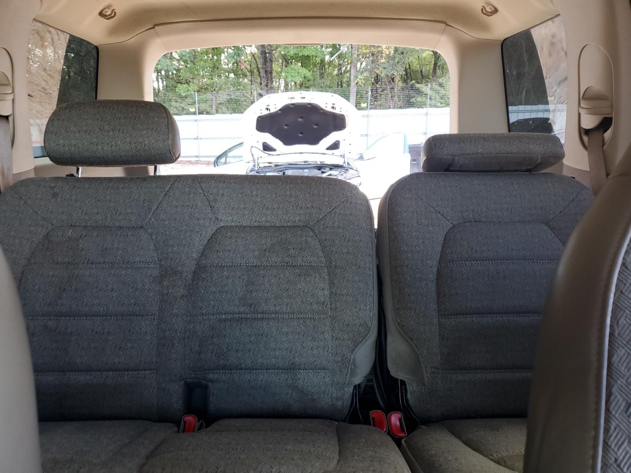 2002 Ford Explorer Xls VIN: 1FMZU62E92UA66044 Lot: 81935235