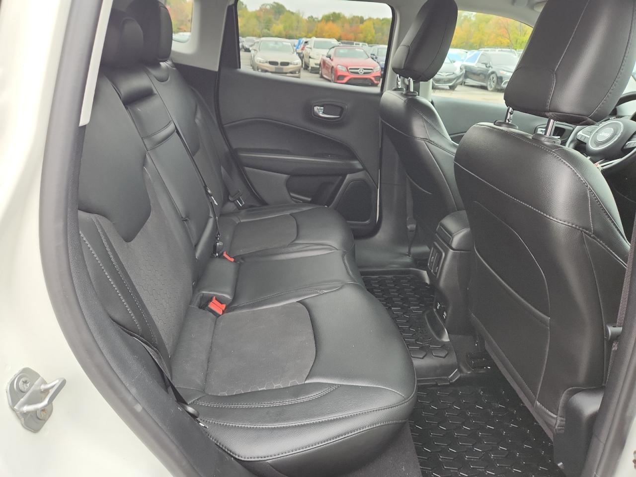 2018 Jeep Compass Latitude VIN: 3C4NJDBB9JT481282 Lot: 86543825