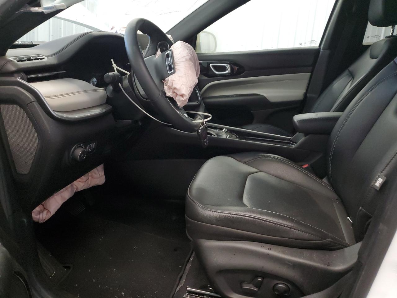 2025 Jeep Compass Limited VIN: 3C4NJDCN3ST581663 Lot: 84882795