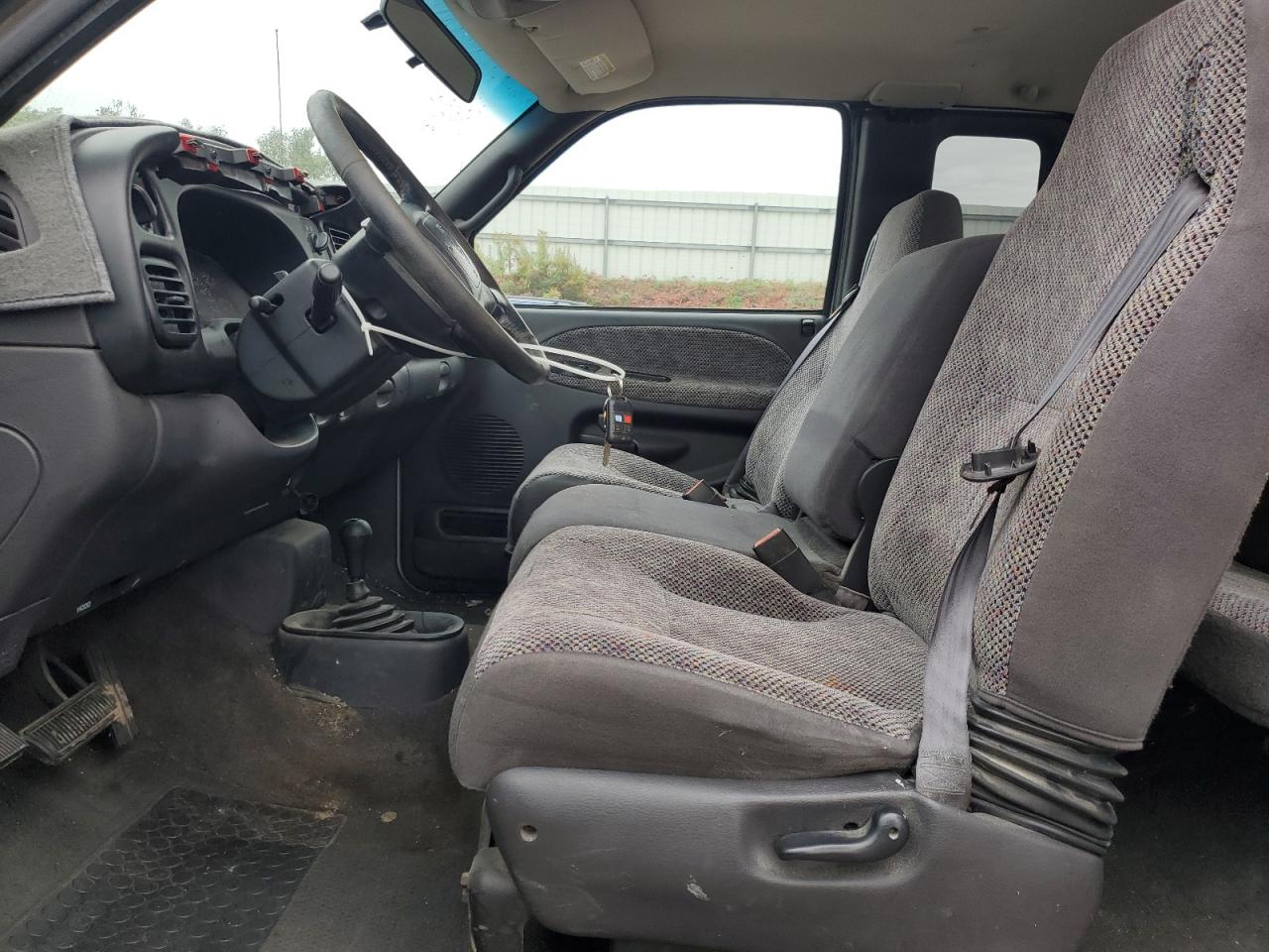 2001 Dodge Ram 1500 VIN: 3B7HF13Y21M542689 Lot: 85361445