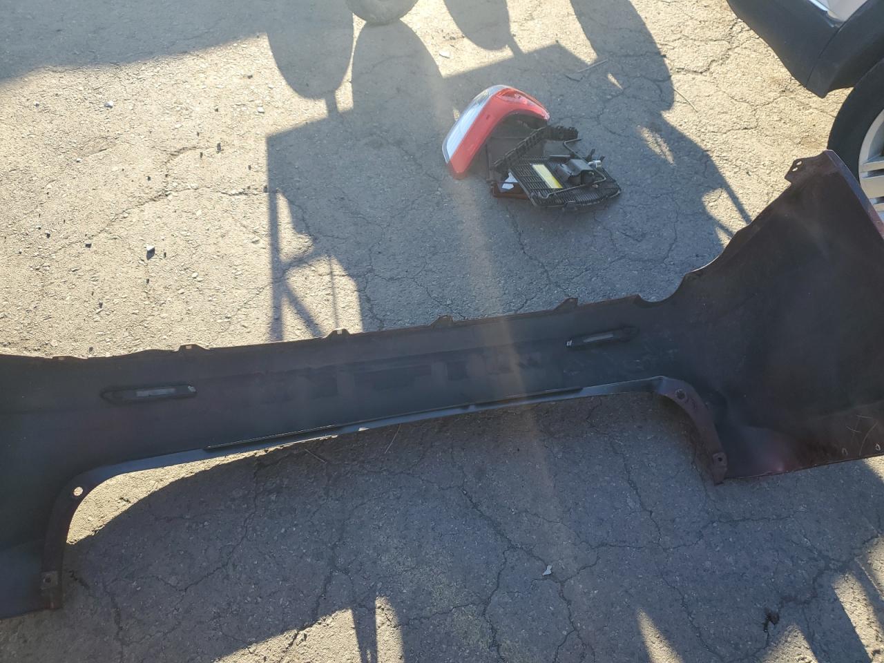 2012 Toyota Sienna Le VIN: 5TDKK3DCXCS217873 Lot: 84035195