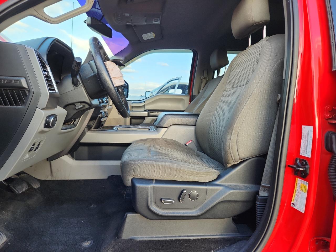 2015 Ford F150 Supercrew VIN: 1FTEW1C82FKD70701 Lot: 85694265