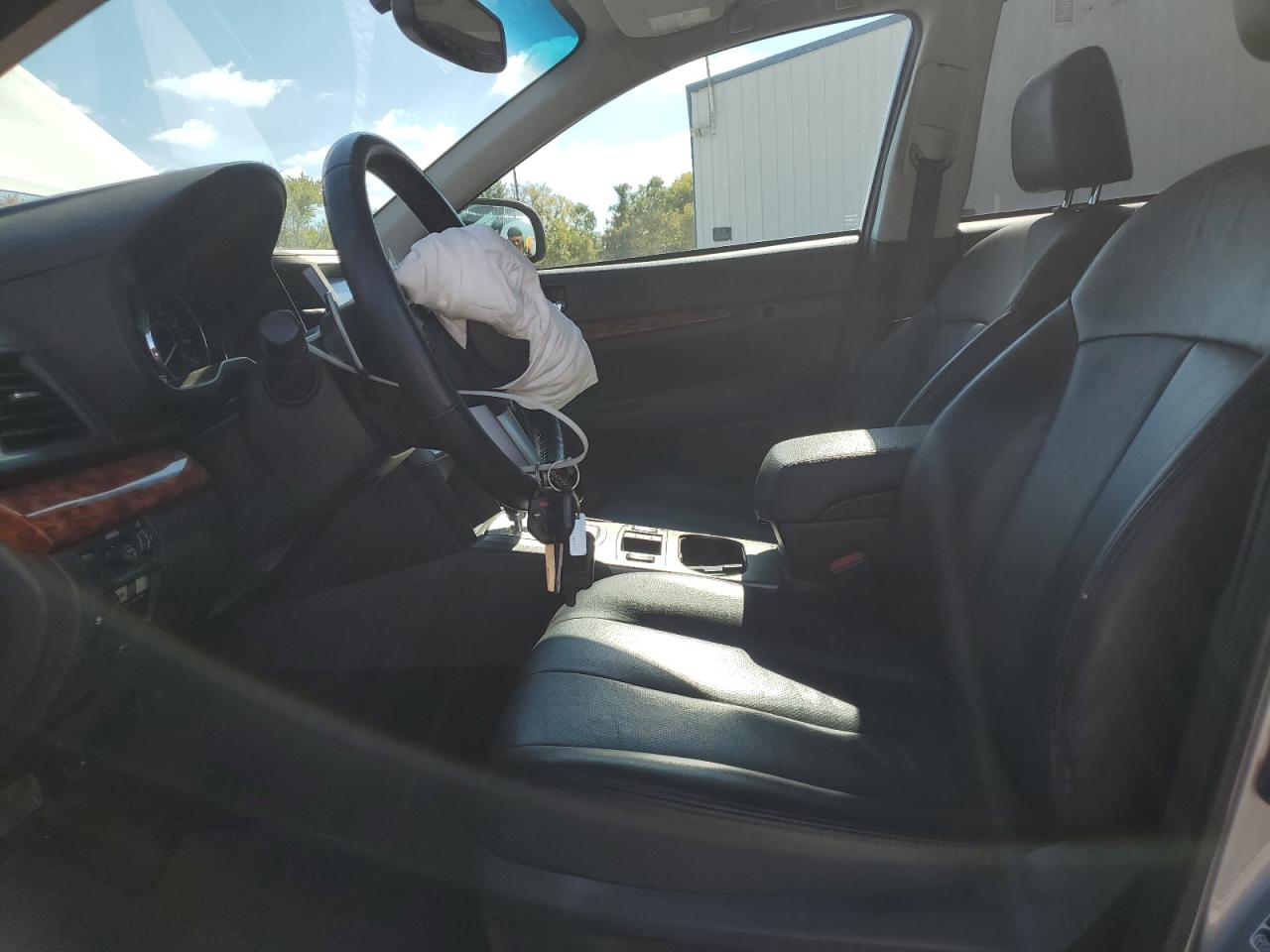 2011 Subaru Outback 3.6R Limited VIN: 4S4BRDLC6B2379312 Lot: 86428115