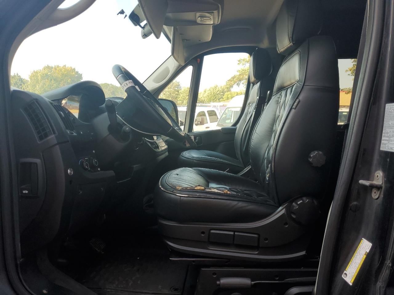 2019 Ram Promaster 2500 2500 High VIN: 3C6TRVPG1KE545614 Lot: 85353885
