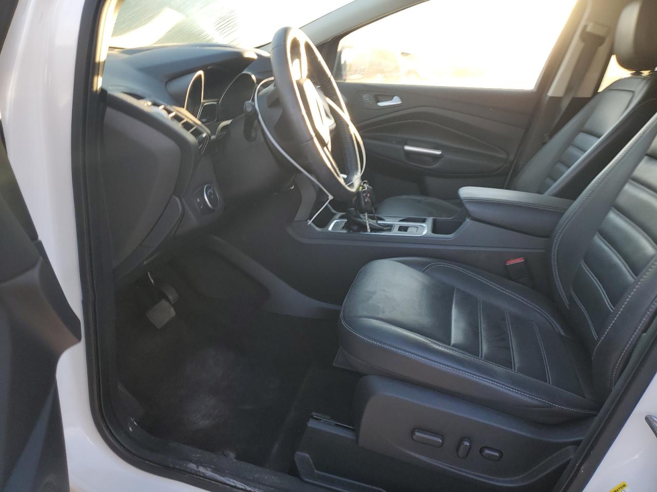2018 Ford Escape Sel VIN: 1FMCU9HD5JUB41598 Lot: 81989575