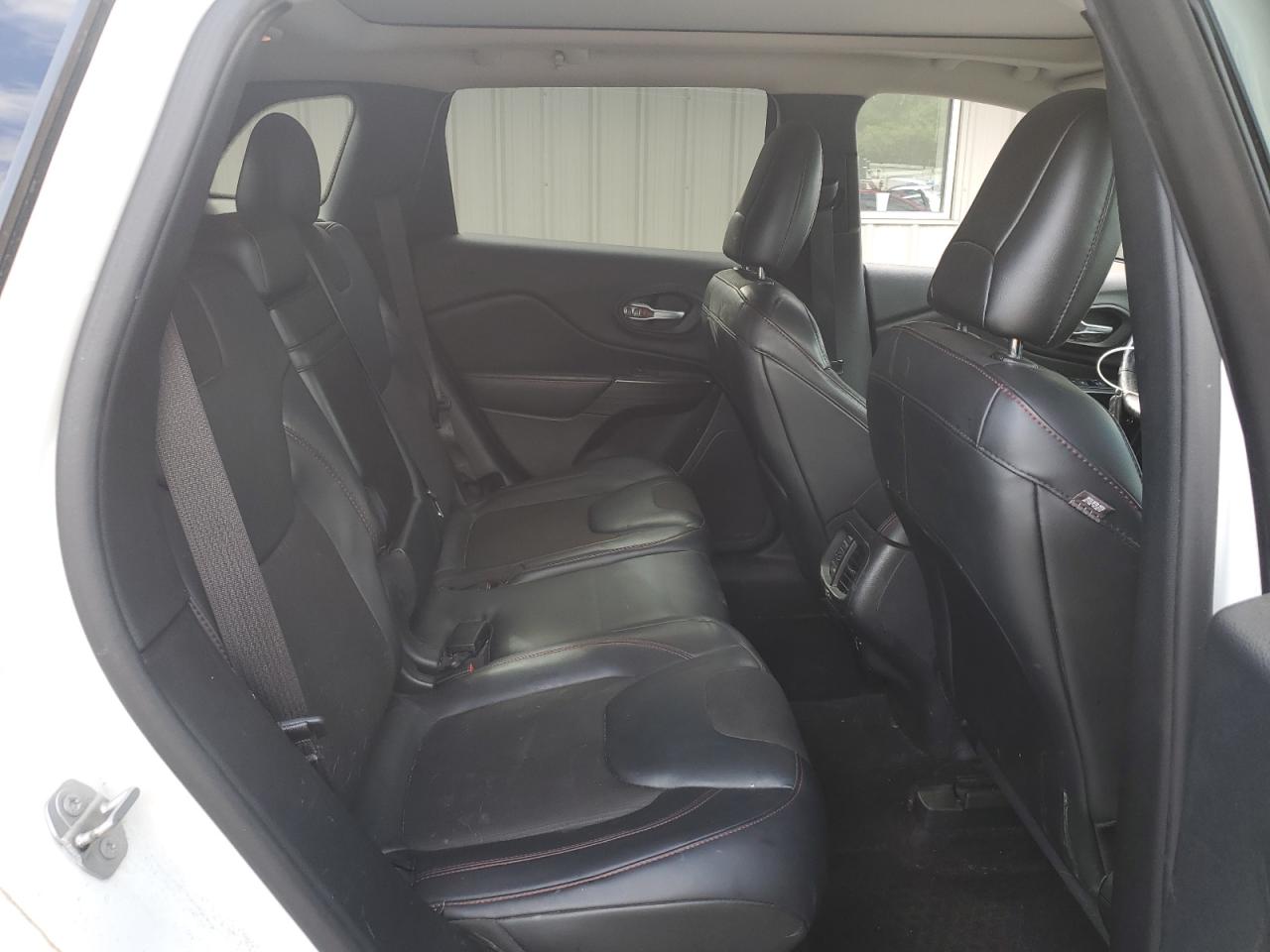 2016 Jeep Cherokee Trailhawk VIN: 1C4PJMBS9GW232492 Lot: 84521805