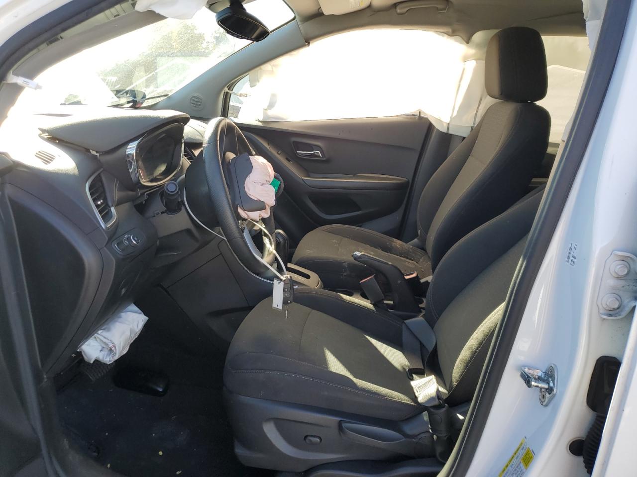 2022 Chevrolet Trax Ls VIN: KL7CJKSM1NB526216 Lot: 86885535