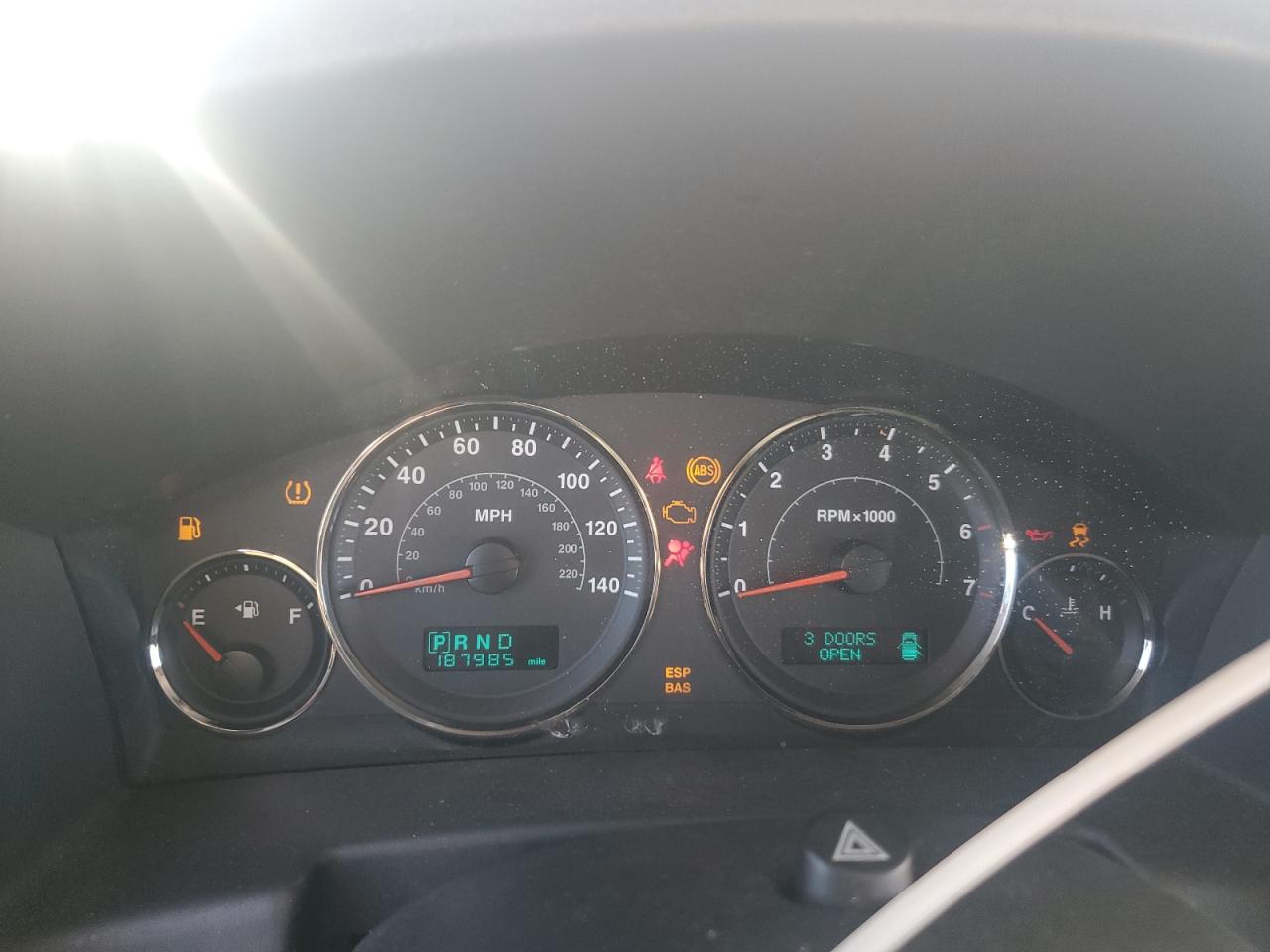 2006 Jeep Commander VIN: 1J8HG48N46C188933 Lot: 89519095