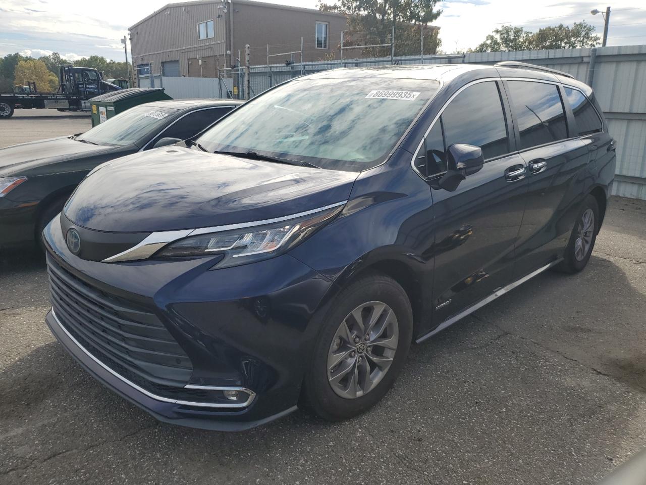 2021 Toyota Sienna Xle