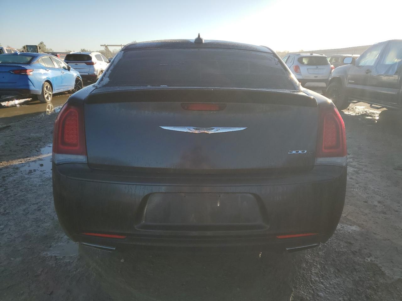 2018 Chrysler 300 S VIN: 2C3CCABG9JH267028 Lot: 82713055