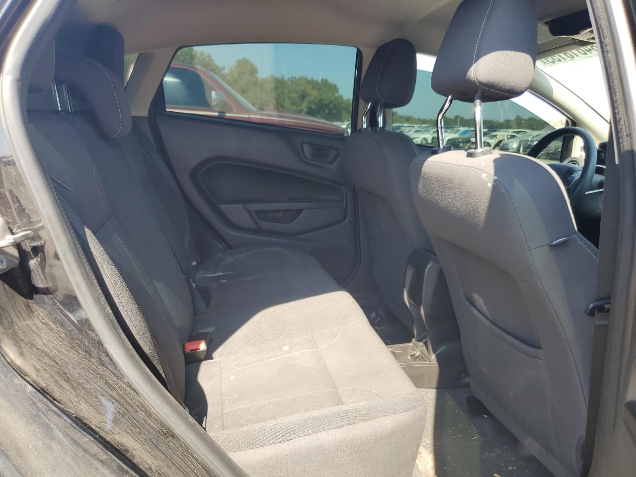 2019 Ford Fiesta Se VIN: 3FADP4EJ9KM144092 Lot: 84618155