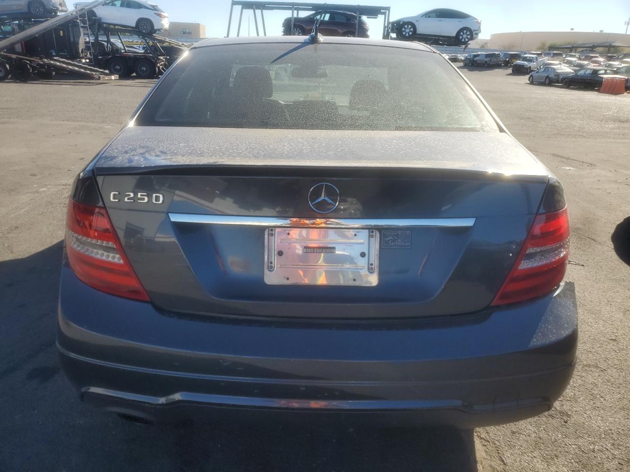 2013 Mercedes-Benz C 250 VIN: WDDGF4HB1DA768215 Lot: 90613895