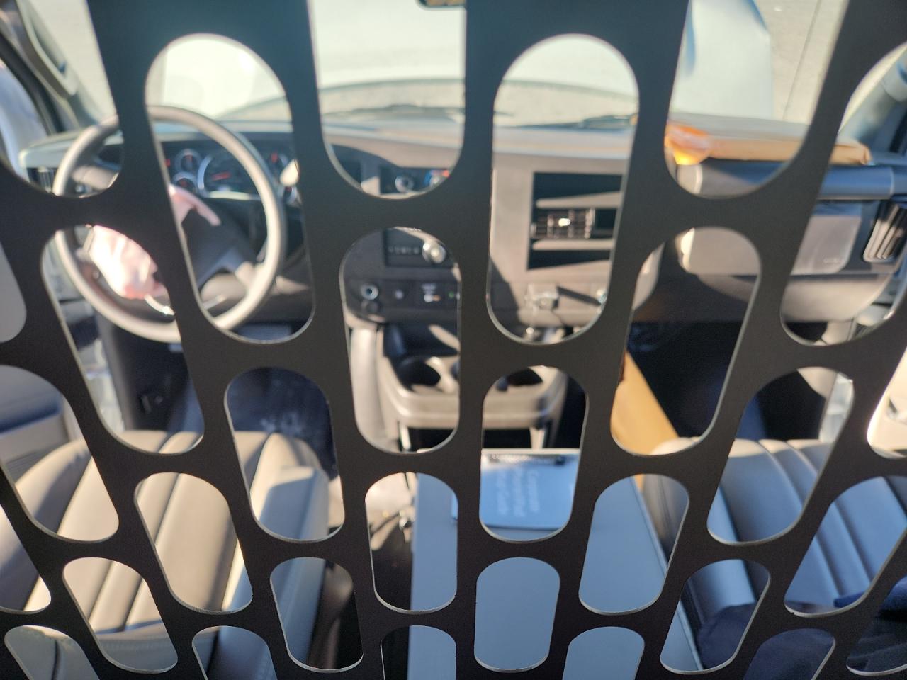 2025 Chevrolet Express G2500 VIN: 1GCWGAFP4S1106464 Lot: 89816585