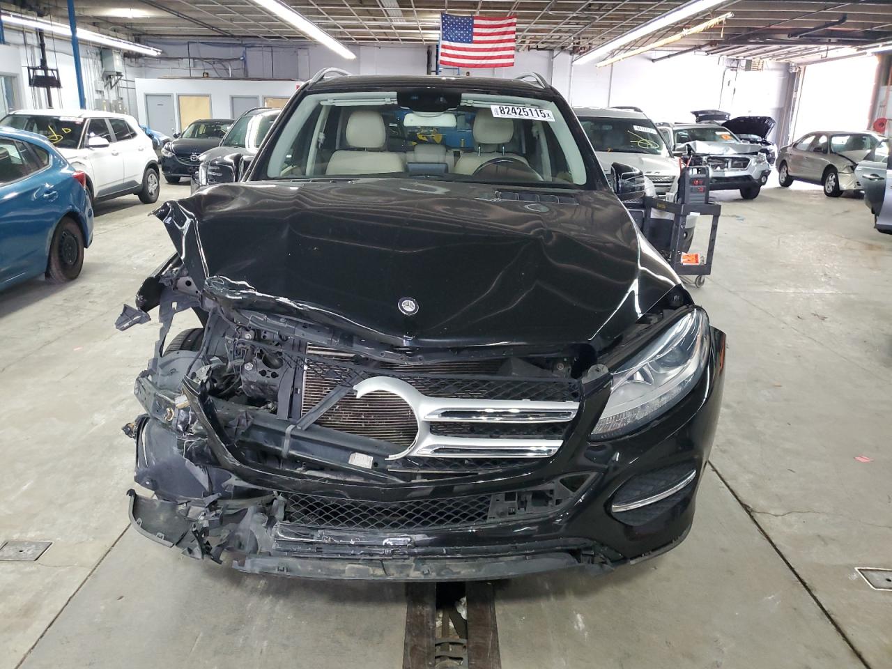 Фото: 4JGDA5HB8HA863499