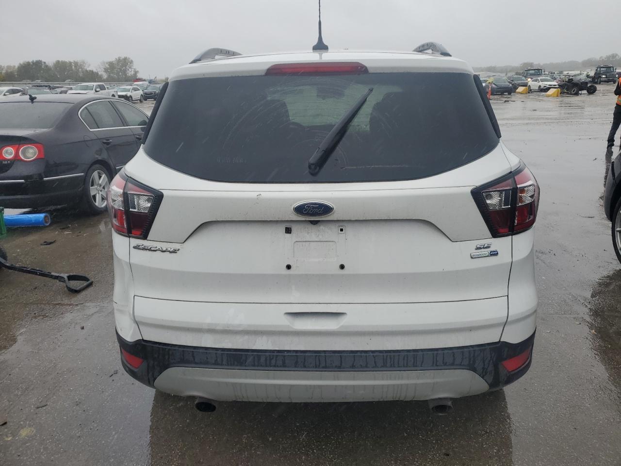 2018 Ford Escape Se VIN: 1FMCU9GD1JUD43128 Lot: 90490445