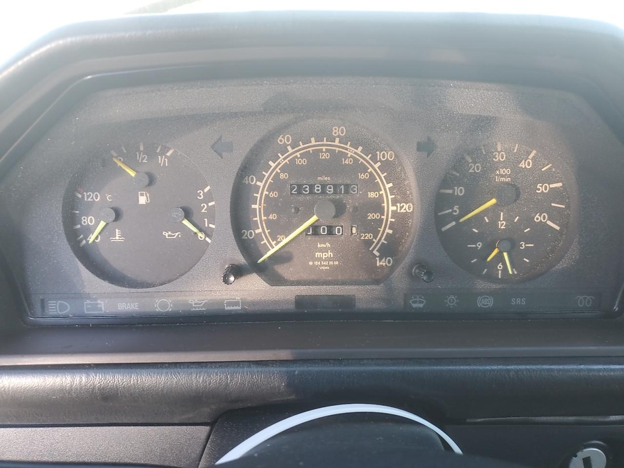 1990 Mercedes-Benz 300 D VIN: WDBEB28DXLB279354 Lot: 86501125