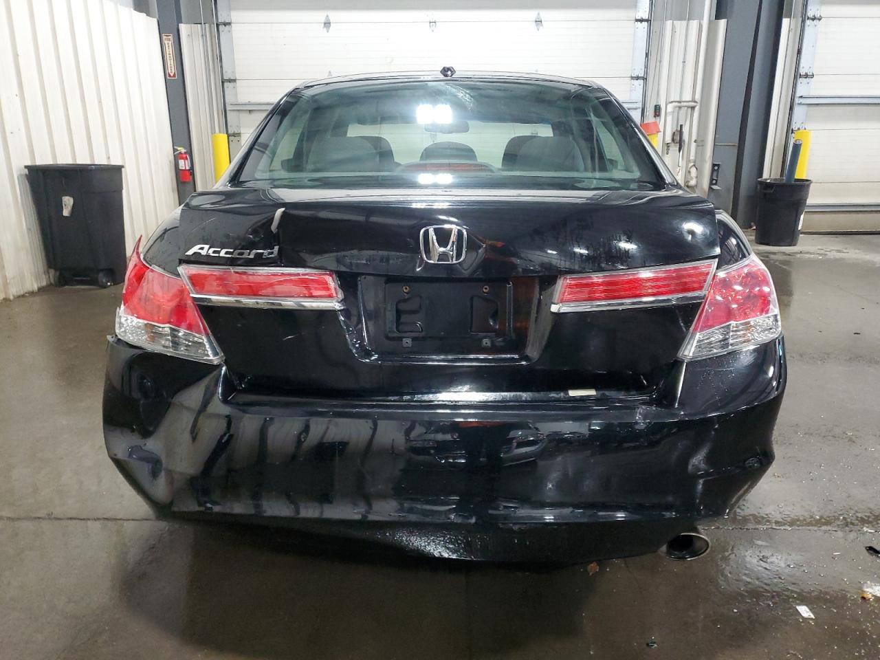 2011 Honda Accord Exl VIN: 1HGCP2F81BA126769 Lot: 85742655