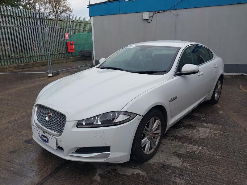 2015 JAGUAR XF 2.2D [163] LUXURY 4DR AUTO for sale at Copart CHESTER