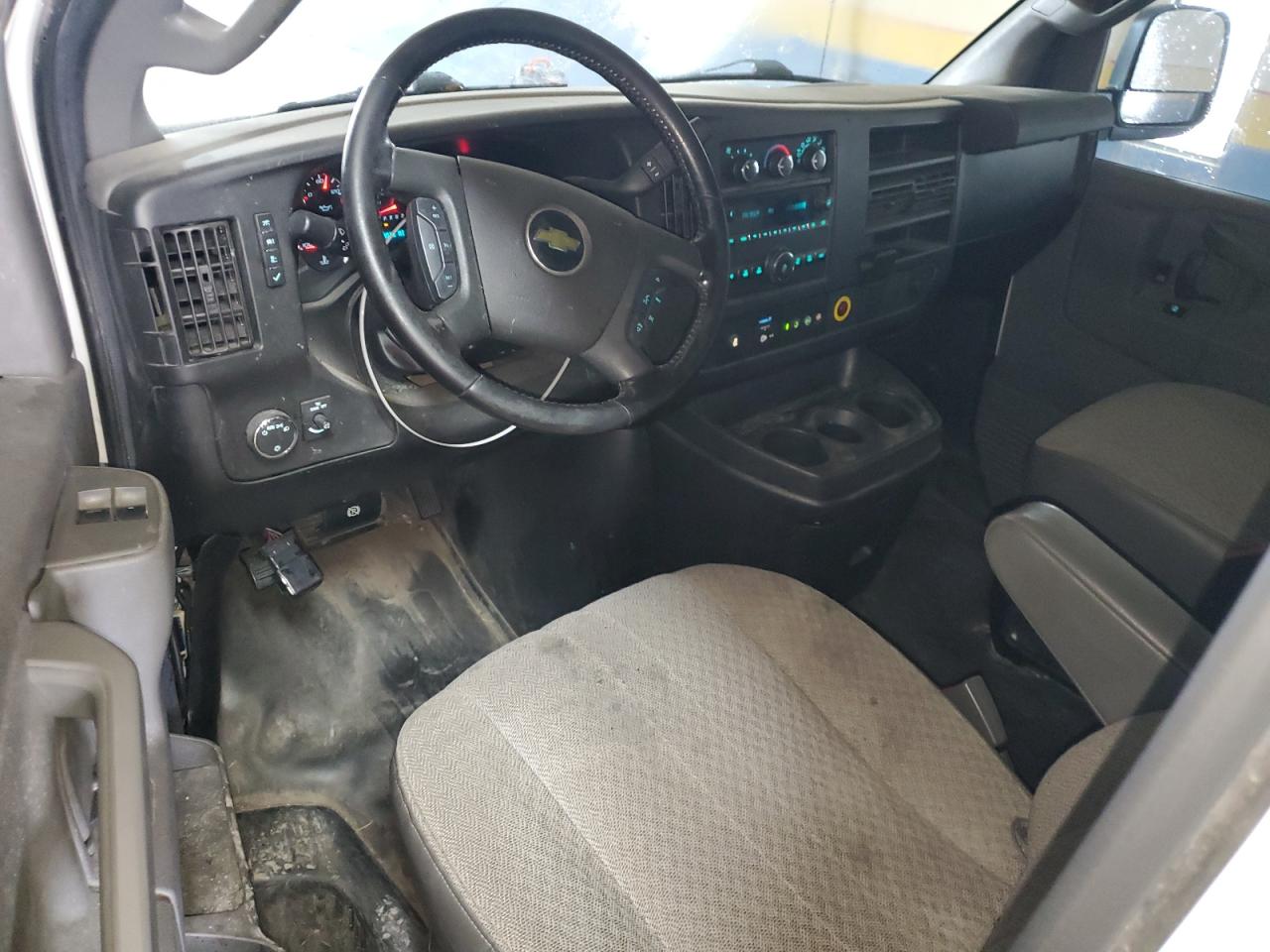 2021 Chevrolet Express G2500 VIN: 1GCWGAFP8M1170106 Lot: 86104485