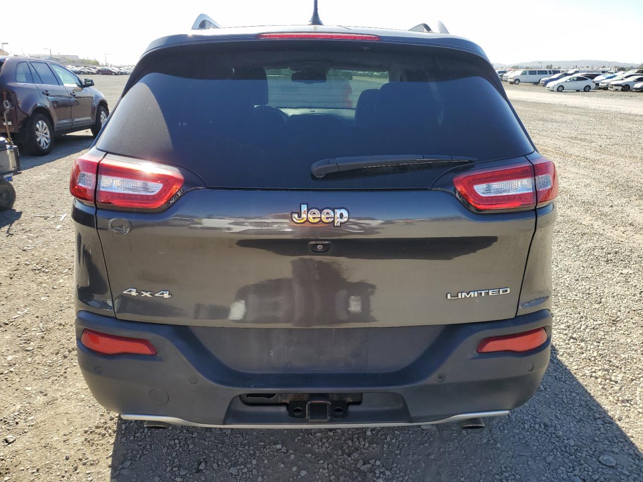 2015 Jeep Cherokee Limited VIN: 1C4PJMDS2FW664823 Lot: 90145135