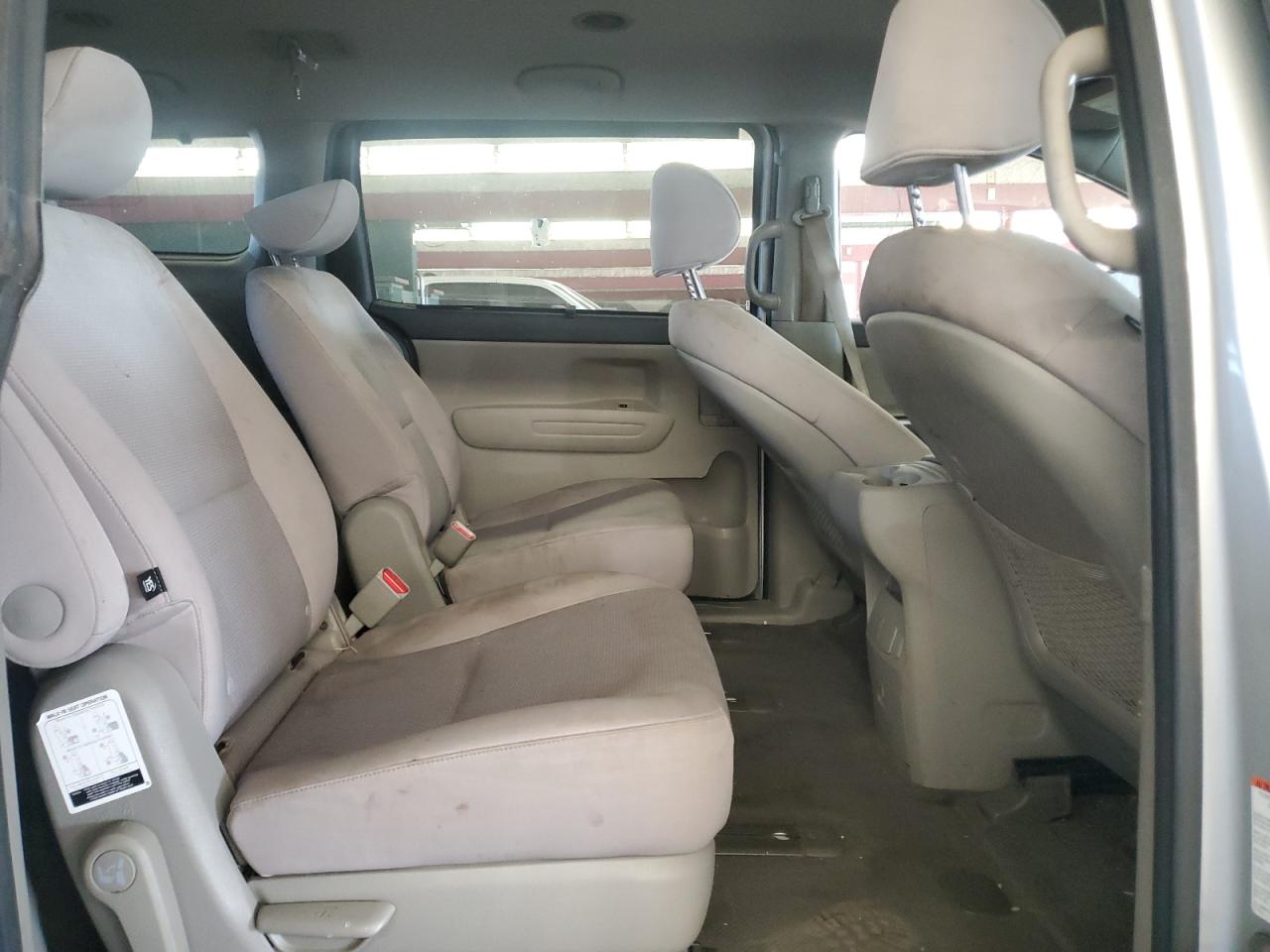 2016 Kia Sedona Lx VIN: KNDMB5C10G6174204 Lot: 84447175