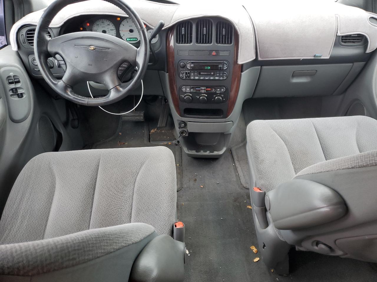 2004 Chrysler Town & Country Touring VIN: 2C4GP54L34R577287 Lot: 90469735