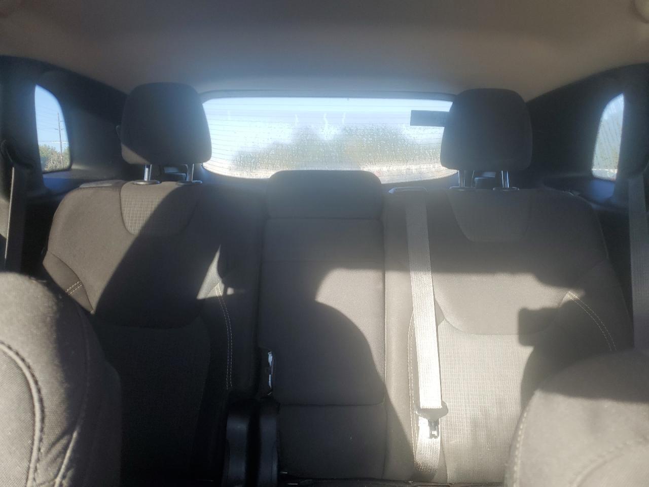 2015 Jeep Cherokee Latitude VIN: 1C4PJMCS7FW583320 Lot: 81977835