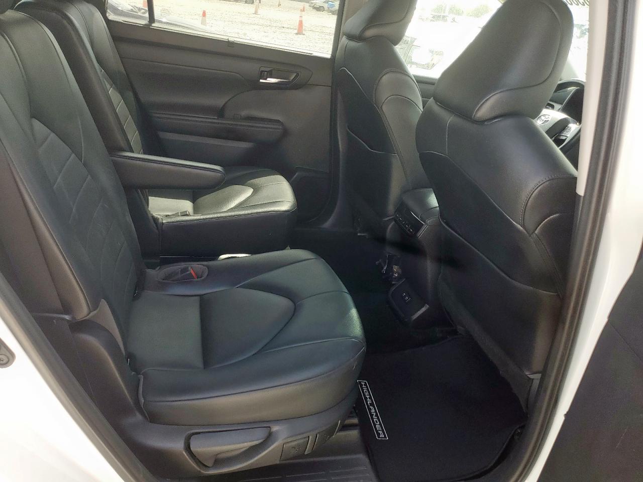 2021 Toyota Highlander Xle VIN: 5TDGZRAH6MS048053 Lot: 85862475