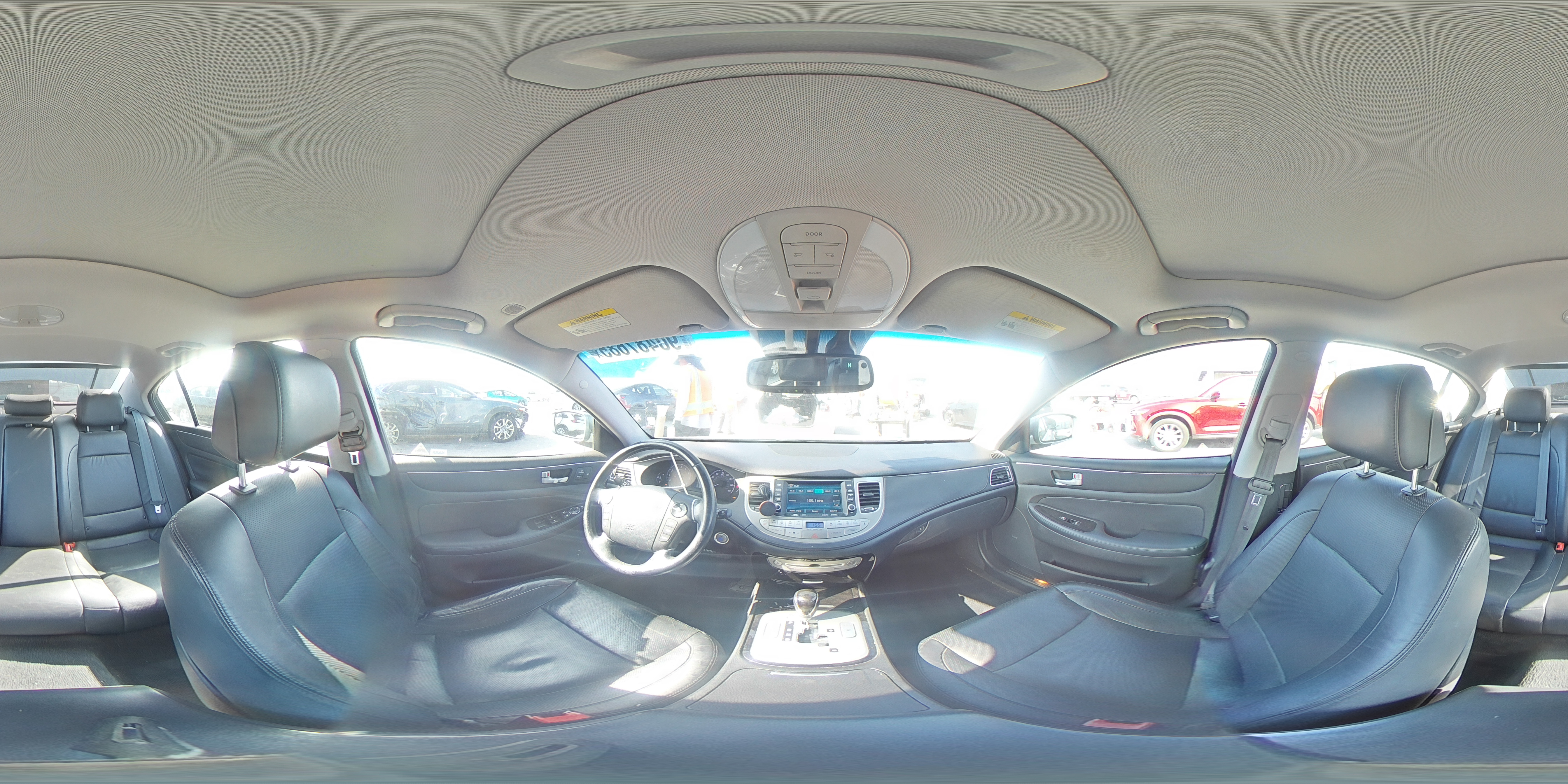 2014 Hyundai Genesis 3.8L VIN: KMHGC4DD4EU260570 Lot: 90487685